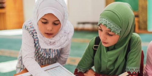 imgi_19_group-children-reads-quran-mosque-muslim-girls-hijab-learning-islam-religion_606562-213.jpg